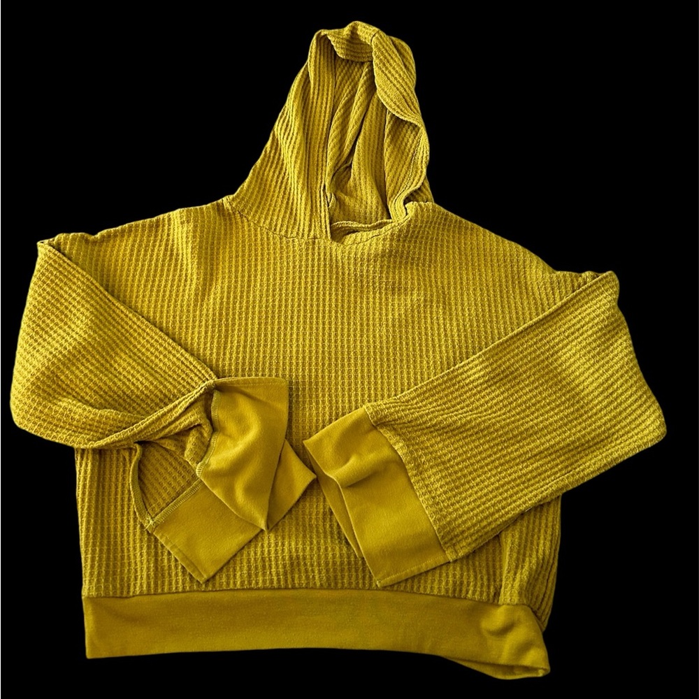 Super soft cropped hoody with flouncy sleeves
